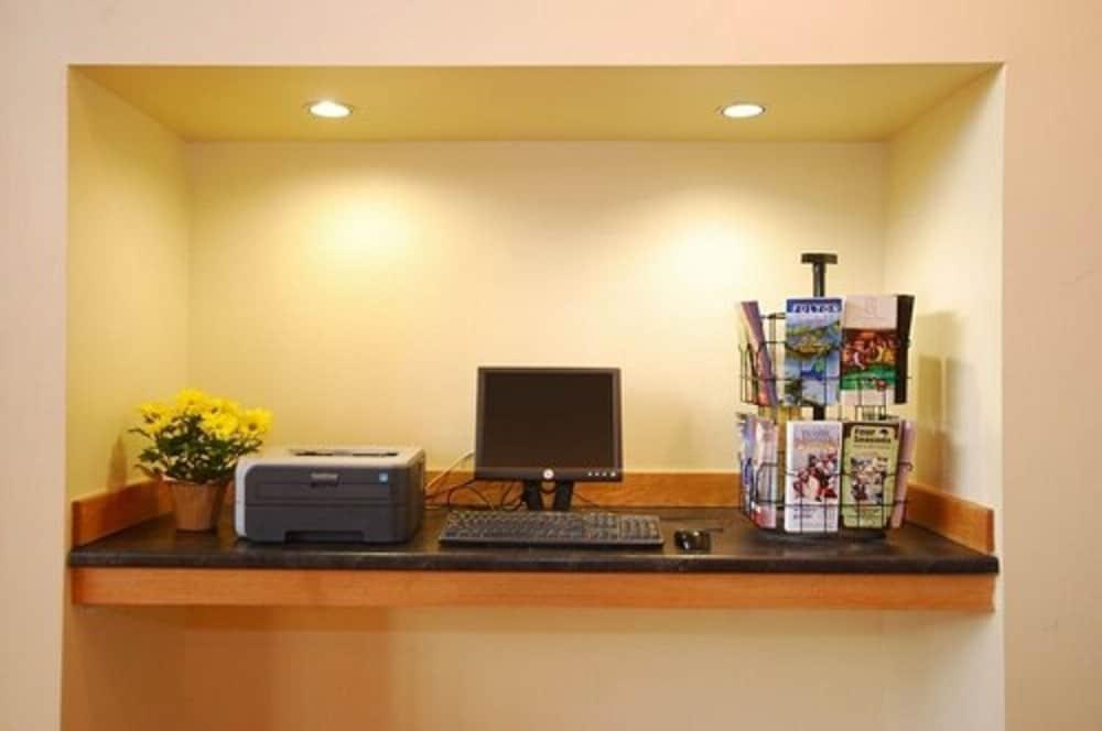 Comfort Inn & Suites Syracuse-Carrier Circle East Syracuse Eksteriør billede