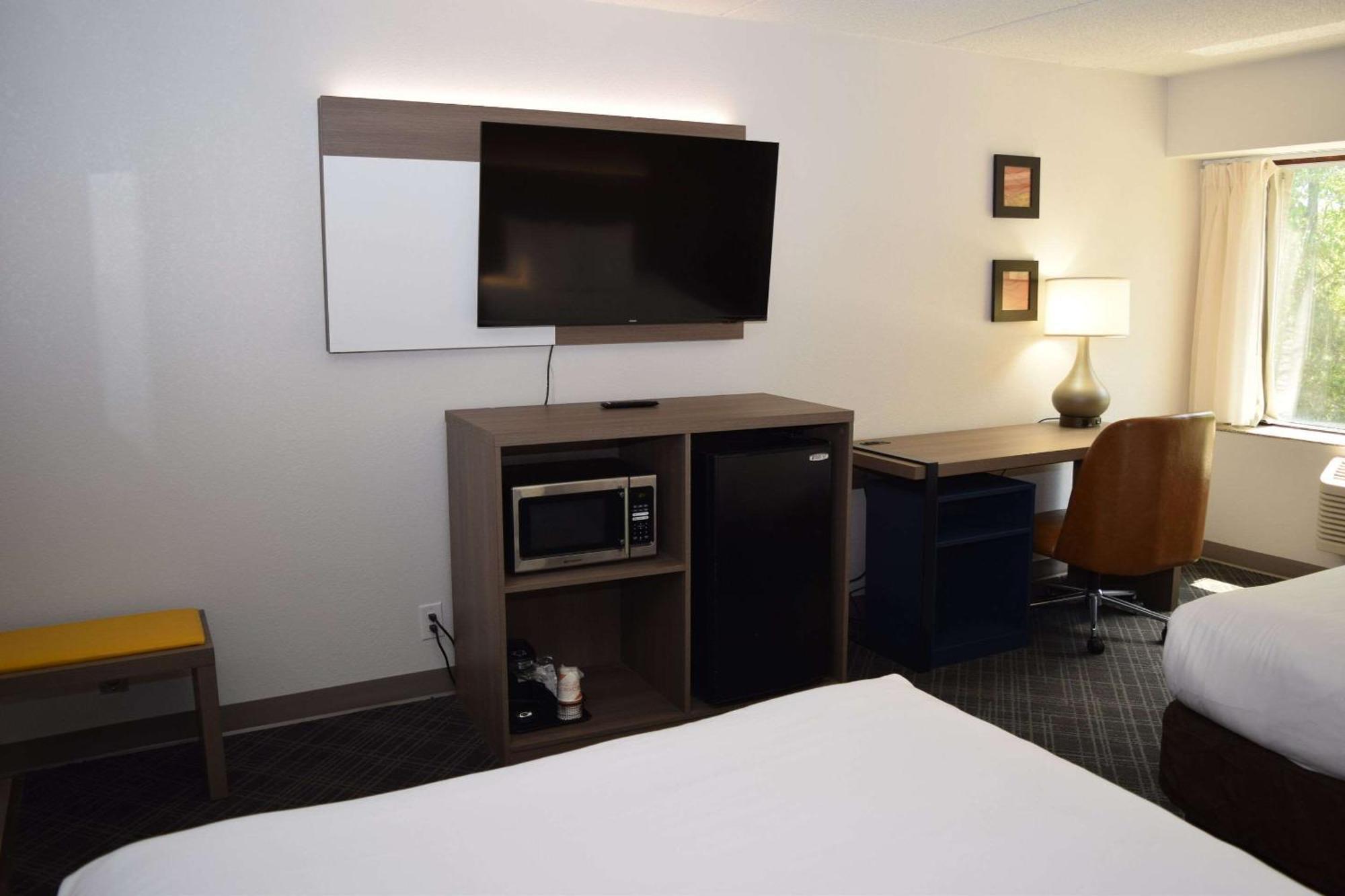 Comfort Inn & Suites Syracuse-Carrier Circle East Syracuse Eksteriør billede