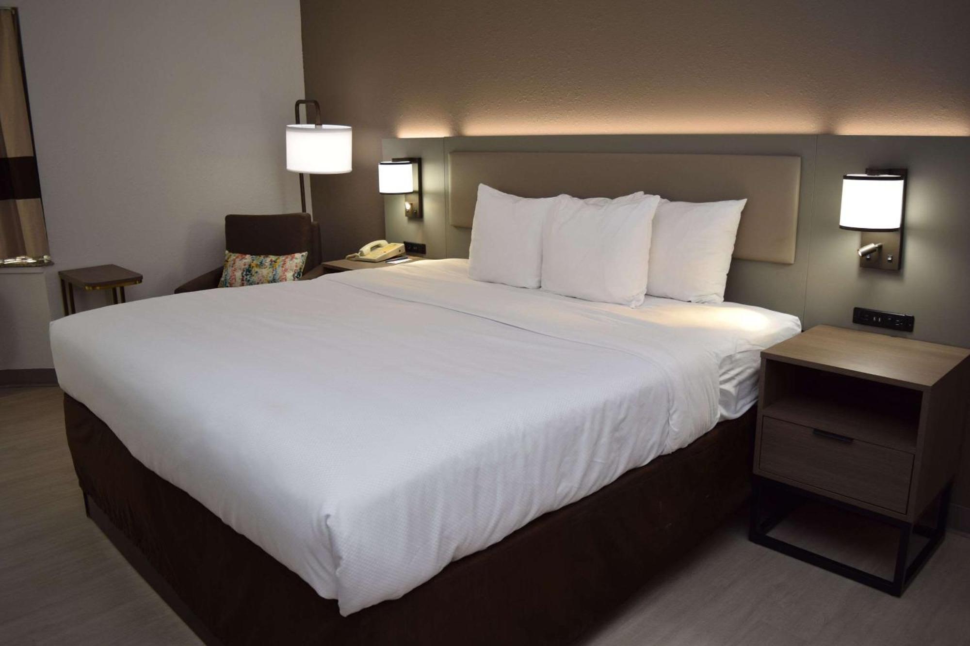 Comfort Inn & Suites Syracuse-Carrier Circle East Syracuse Eksteriør billede