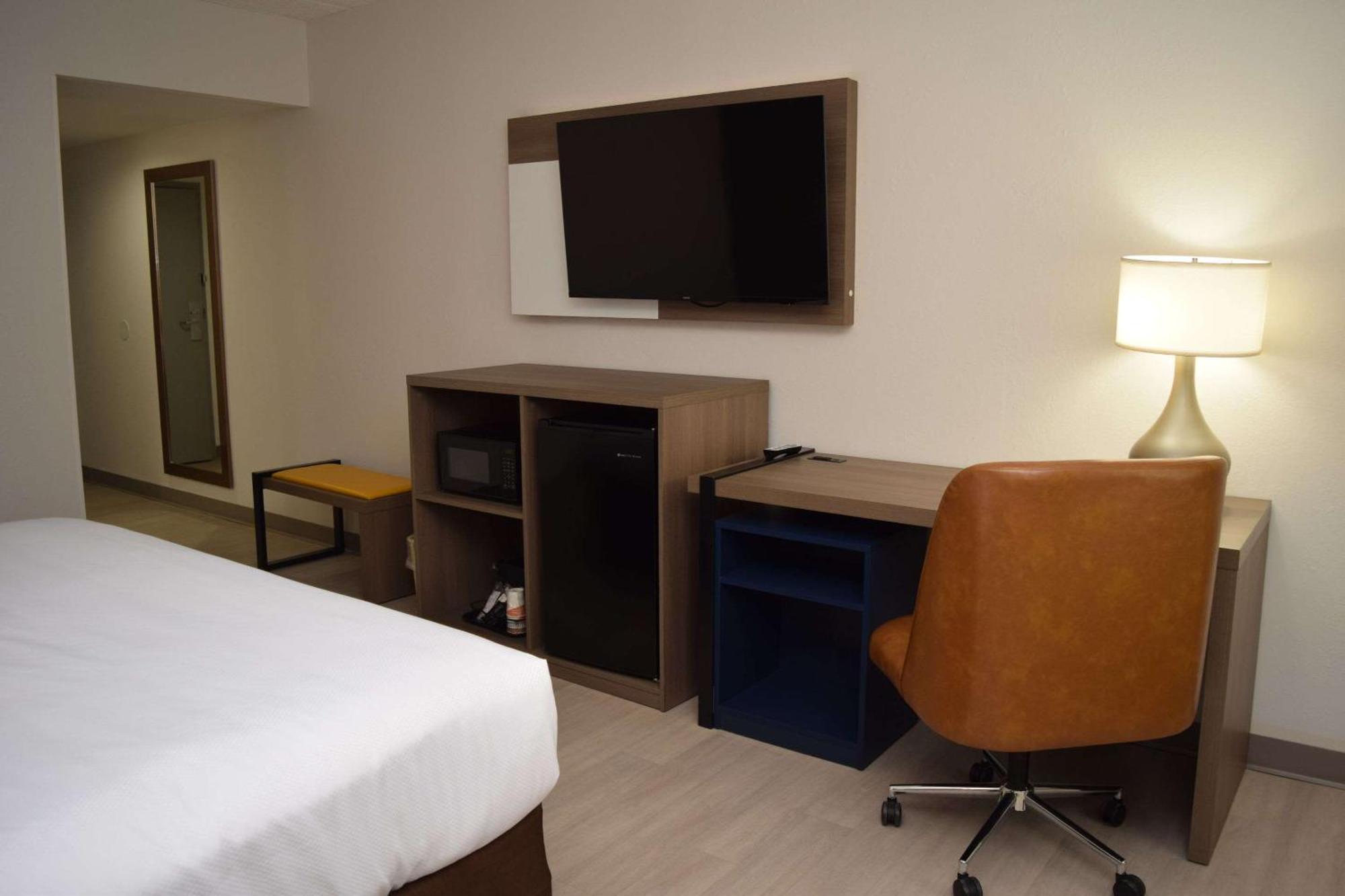 Comfort Inn & Suites Syracuse-Carrier Circle East Syracuse Eksteriør billede