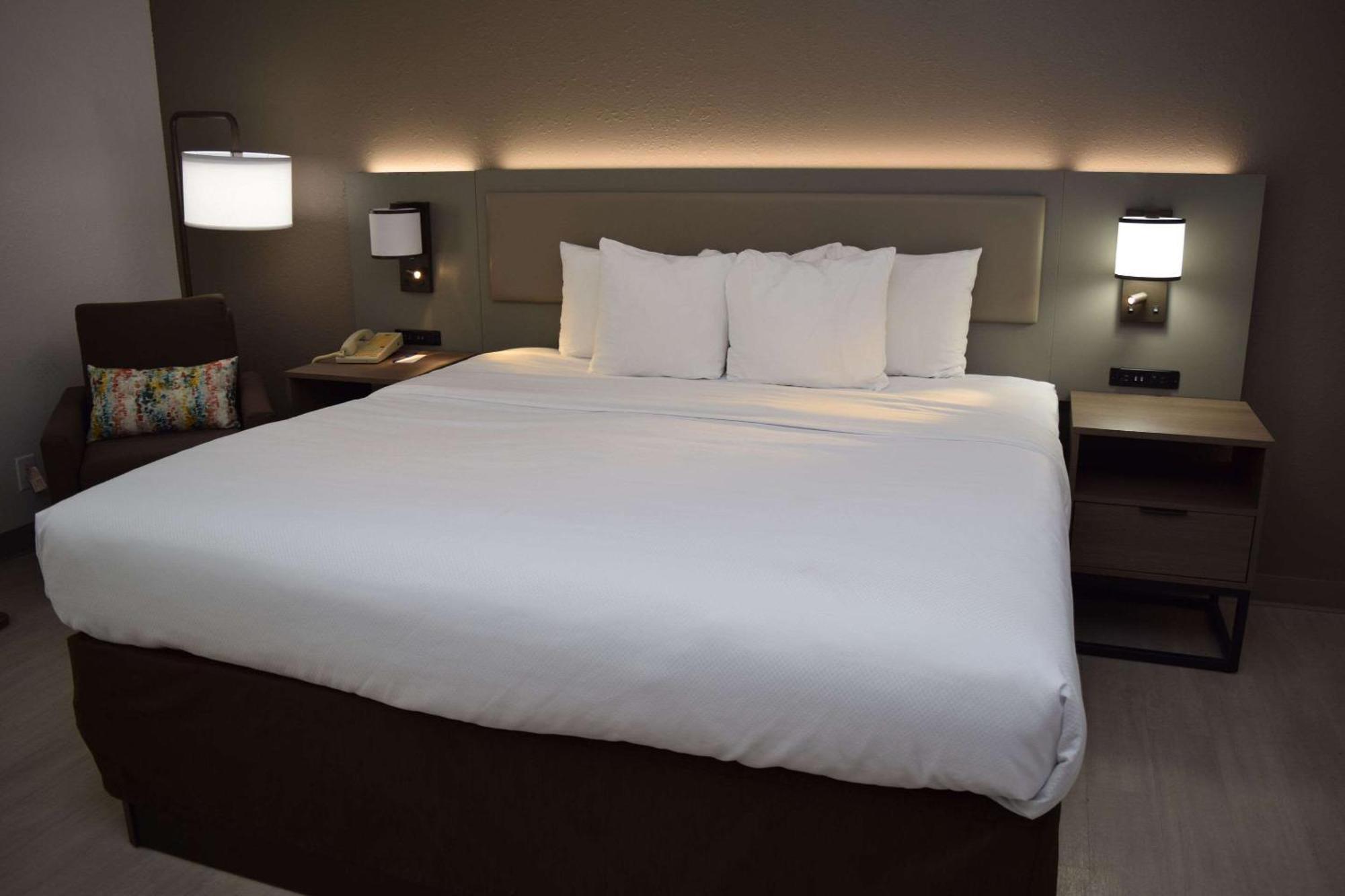Comfort Inn & Suites Syracuse-Carrier Circle East Syracuse Eksteriør billede