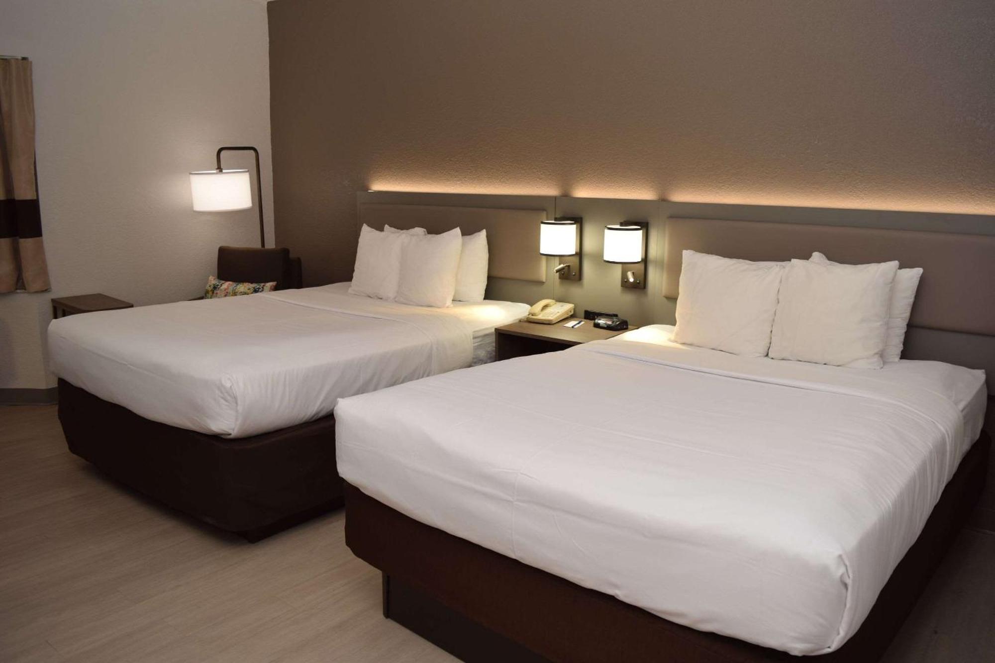 Comfort Inn & Suites Syracuse-Carrier Circle East Syracuse Eksteriør billede